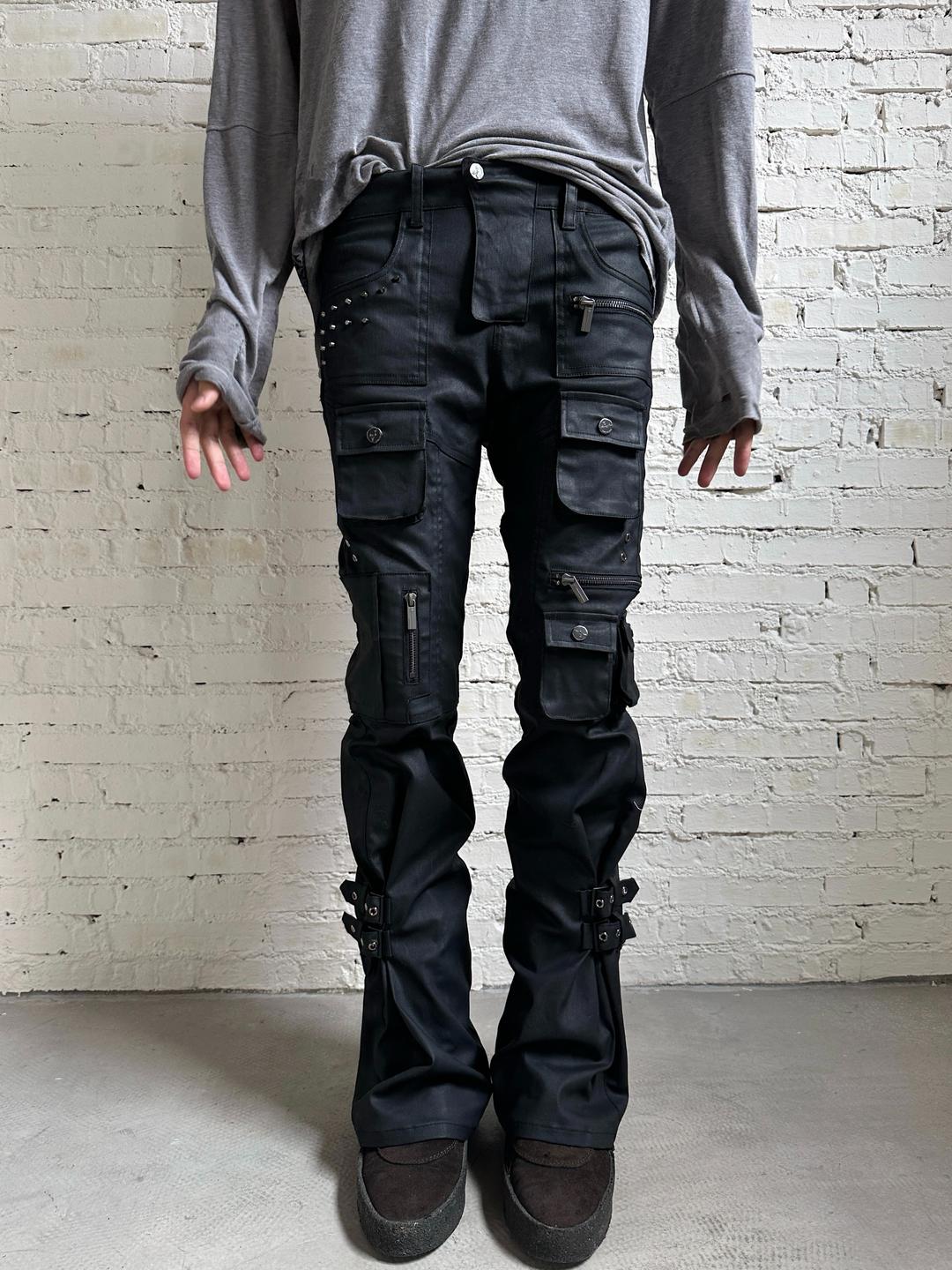 FromTheisland Multi-pocket shell rivet strap slim niche jeans