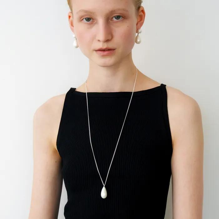 Bold Pearl Drop Long Chain Necklace (L261MNK100)