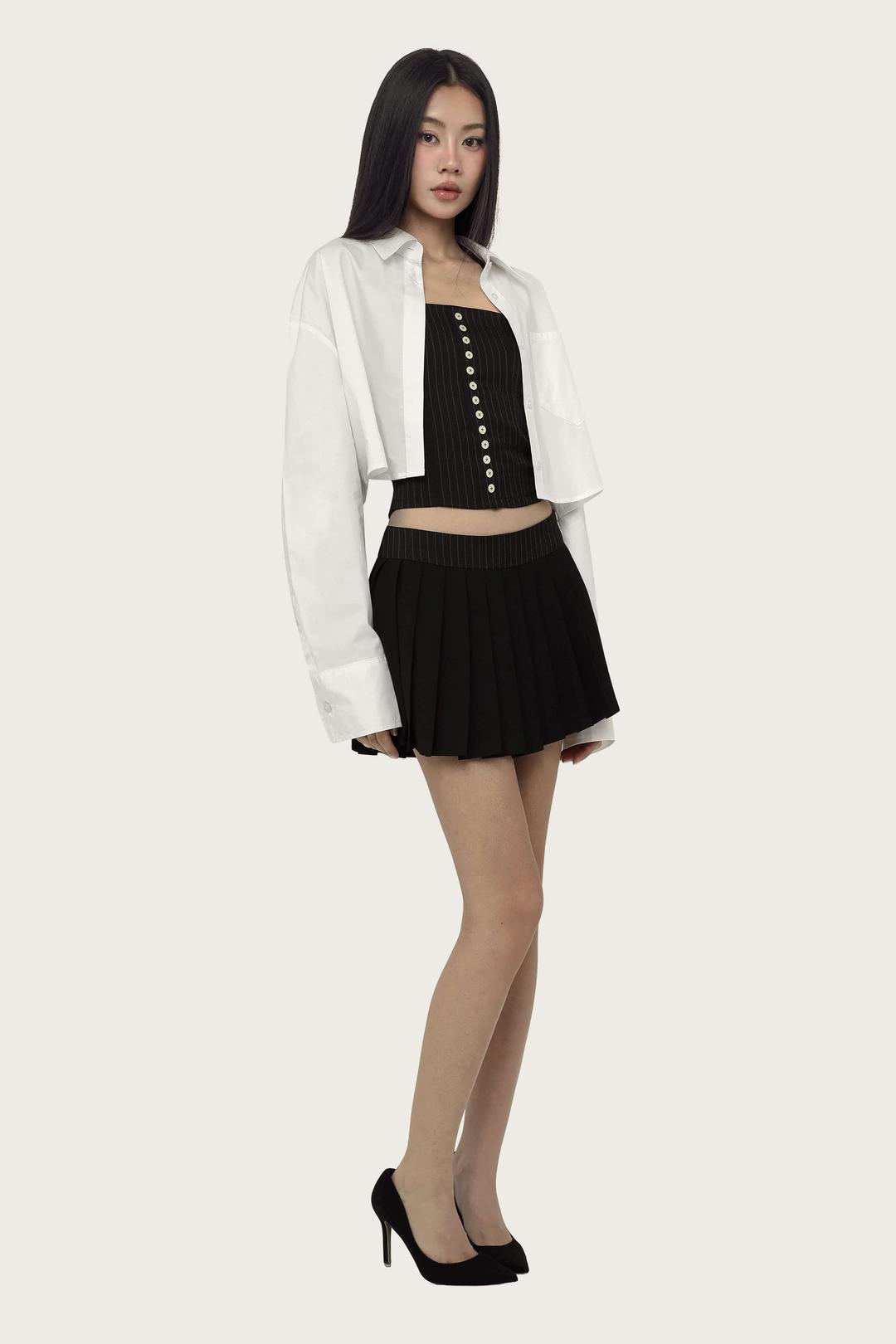 First letter cropped shirt, White