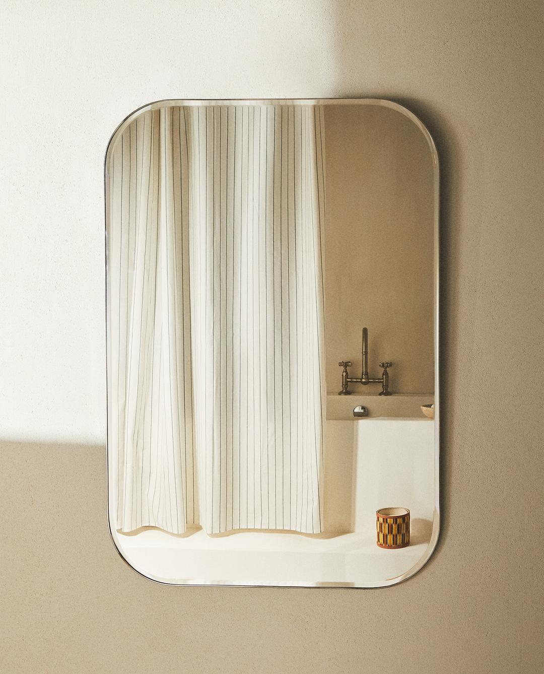 둥근 프레임 벽 거울