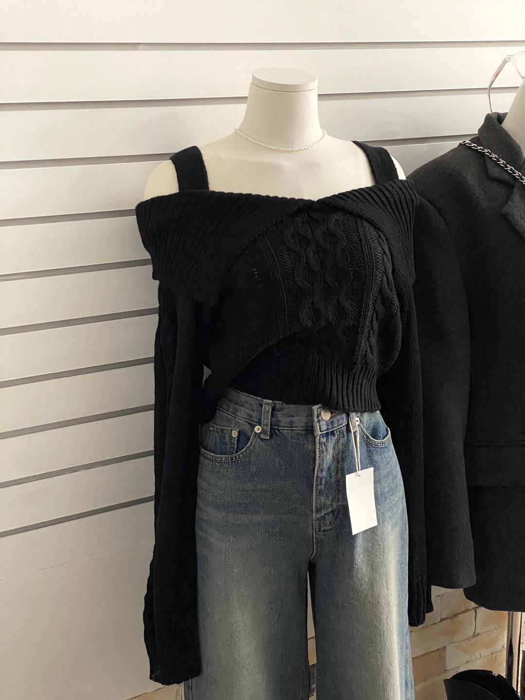 어깨끈 오프숄더 빅카라 숏 크롭 니트