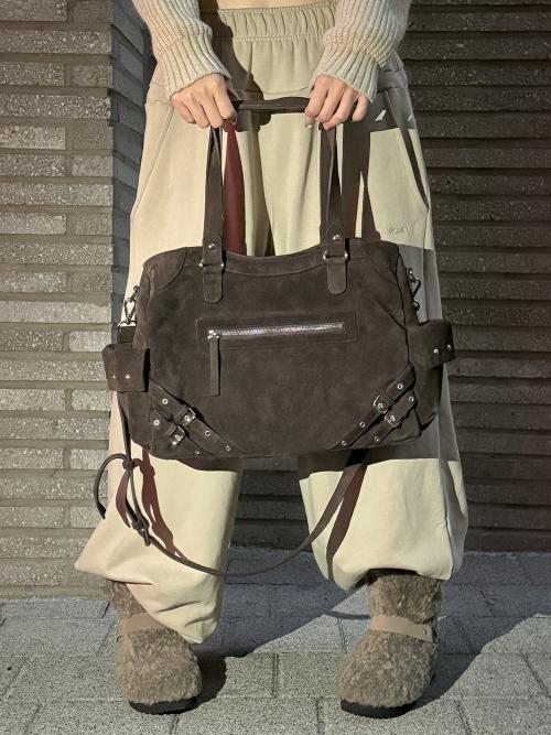 STUD POCKET BIG BAG IN SUEDE BROWN