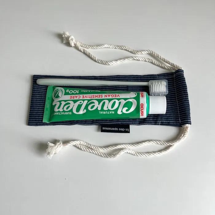 라이트 네이비 칫솔 케이스