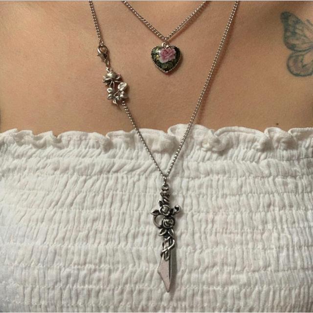 [당일발송] Rose sword necklace