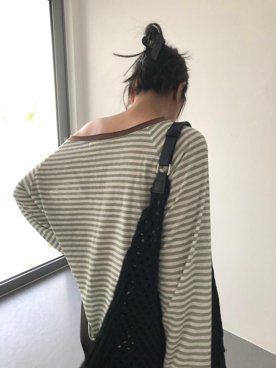 Near loose fit stripe t-3color