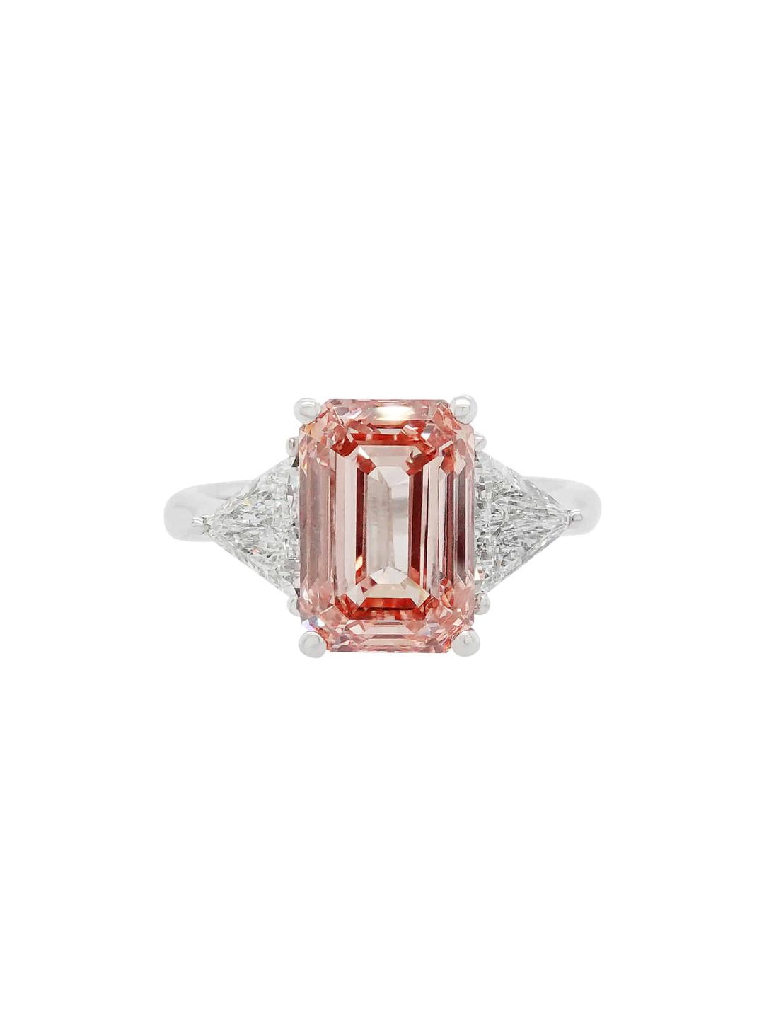 [ONLY ONE] 3ct PINK EMERALD CUT THREE STONE RING