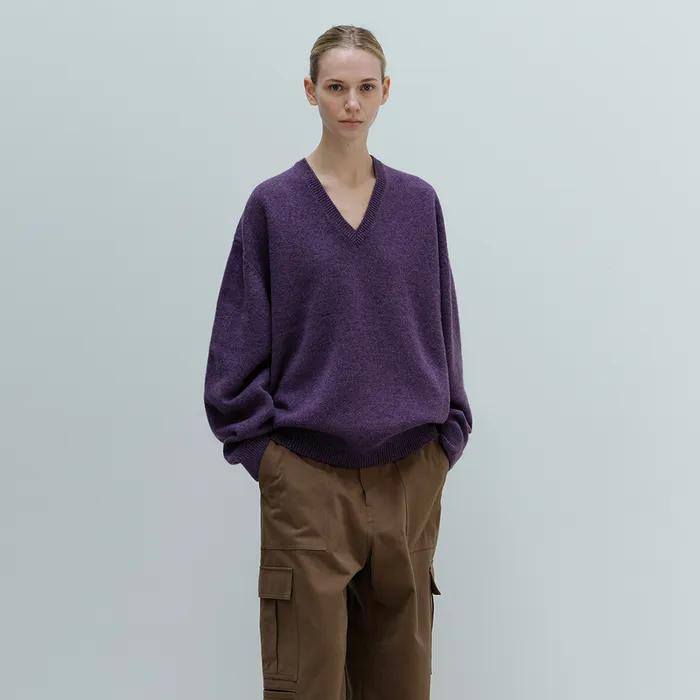 [Unisex] 24 Deep V-neck Knit in Violet