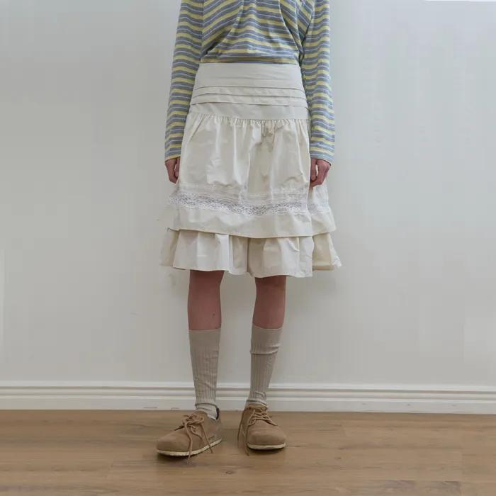 337. Tiered Lace SK _ Cream