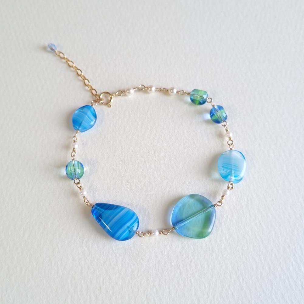 여름섬의 물결  / 체코비즈 골드필드 원석팔찌 Bracelet