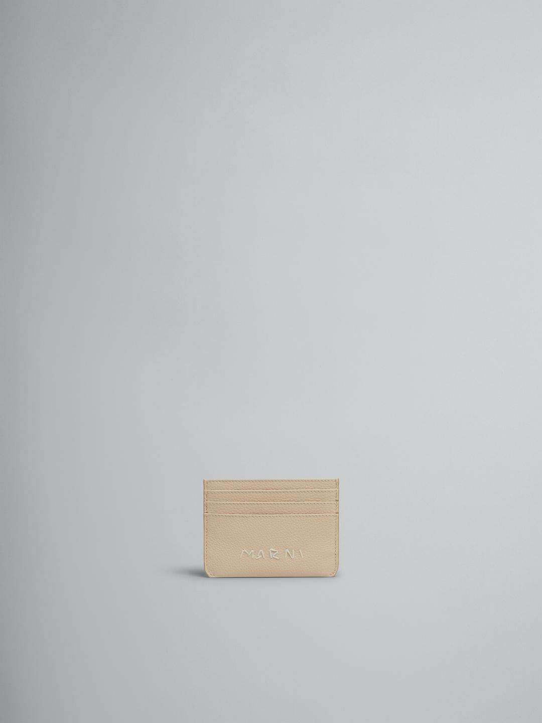 마르니 멘딩 장식 베이지 가죽 카드홀더
