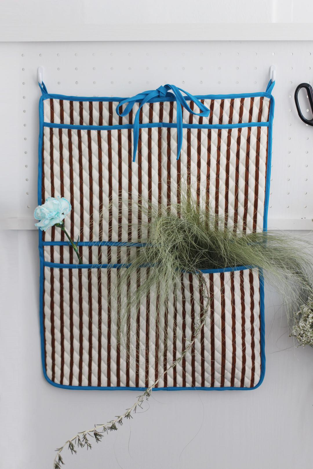 스트라이프 수납걸이