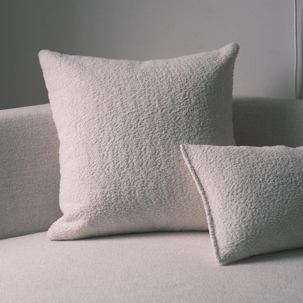 Hugging me Cushion Cover -white