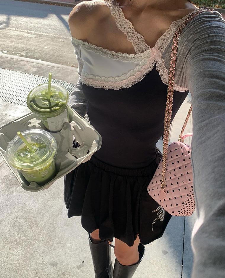 숄더 레이스 티 블랙