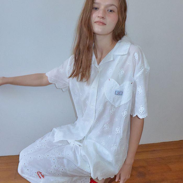 COTTON EYELET SCALLOP STITCH HEART POCKET SHORT SHIRT WHITE