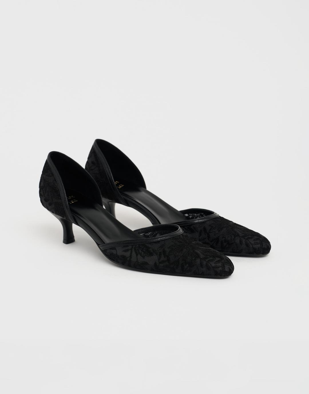 LOVERE LACE PUMPS