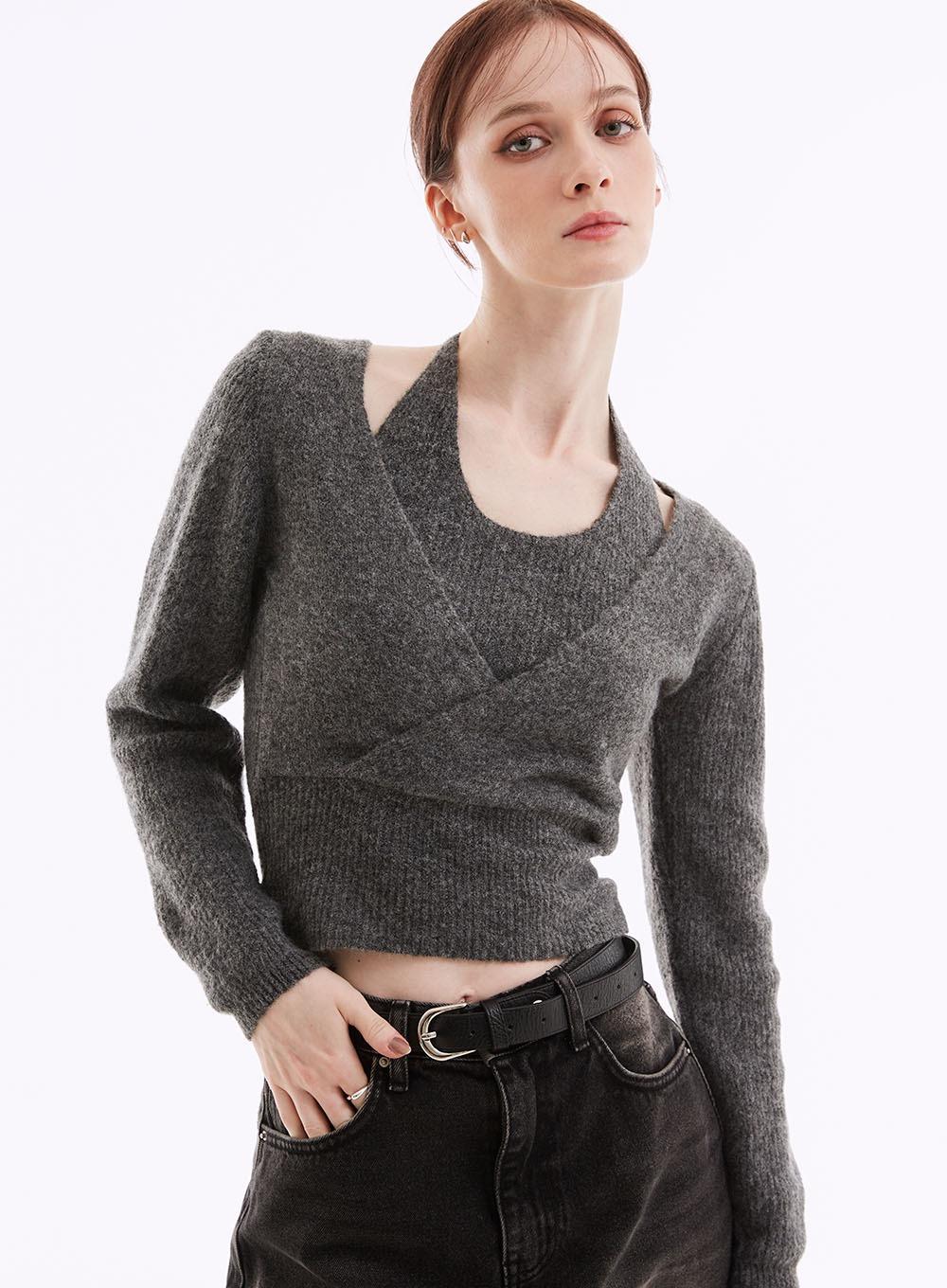 리온 레이어드 홀터넥 니트