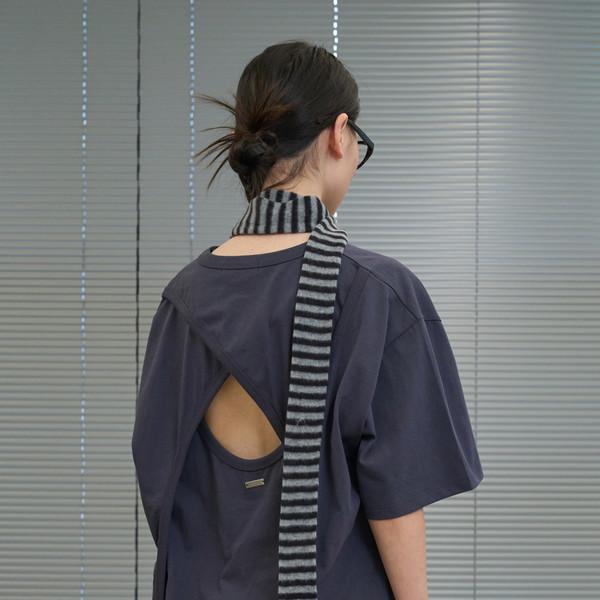 Back-Cutout T (Navy)