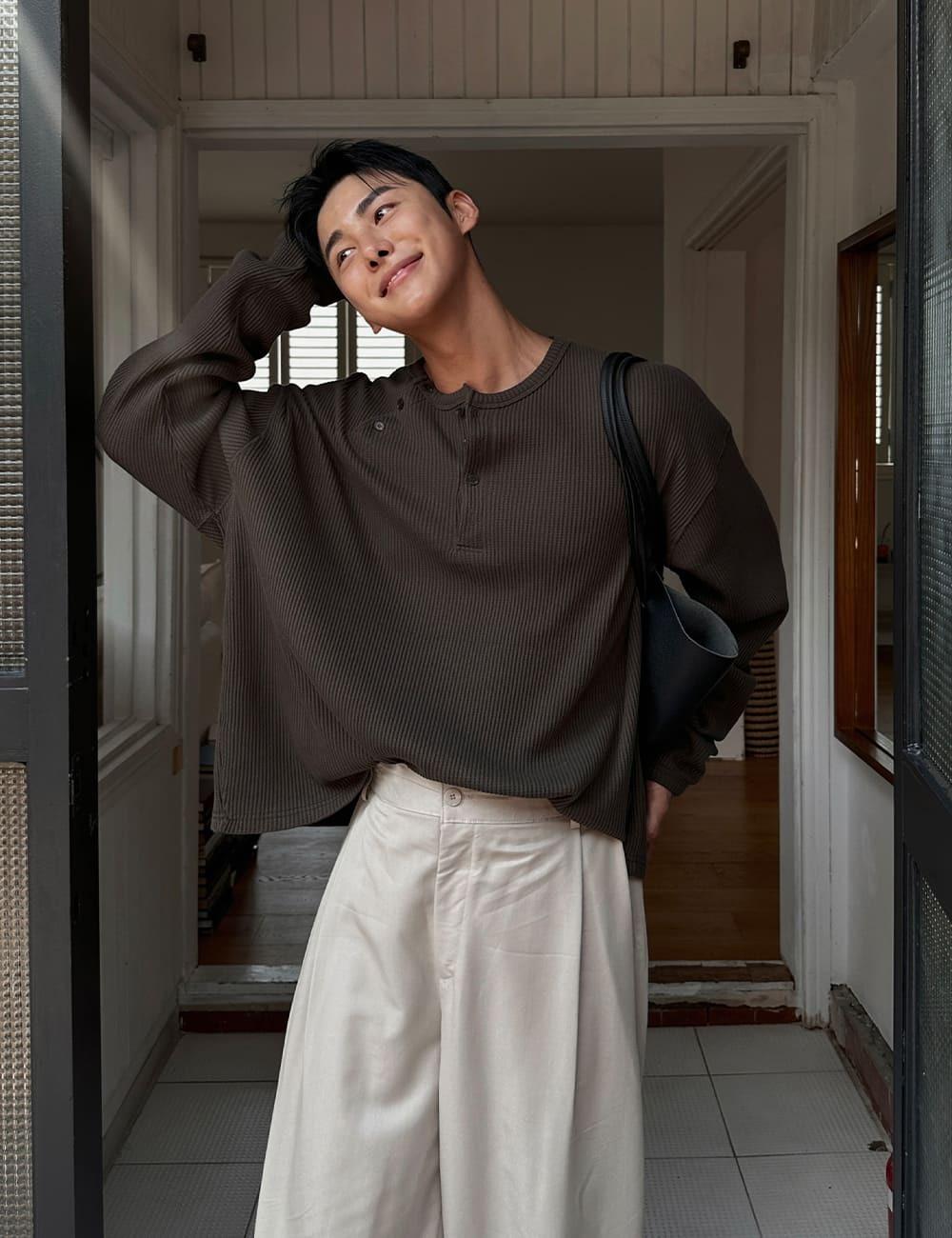 모먼트 사선 와플 헨리넥(4color)