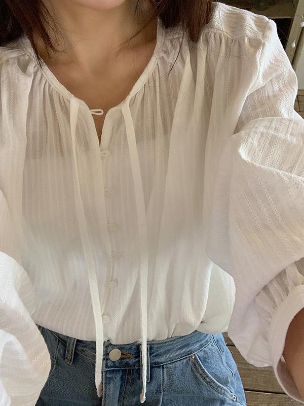 프렌치오브 [하객룩/여리핏][MADE]브리즈 여름 스트랩 레이스 코튼 셔링 루즈핏 블라우스(2color)