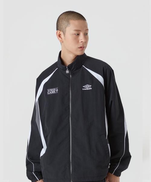 엄브로(UMBRO)  HBL 스포티 캐주얼 스탠넥 자켓 블랙(UQ121CJK22) - 사이즈 & 후기 | 무신사