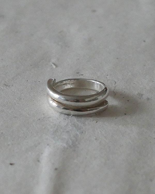 Textured layered ring