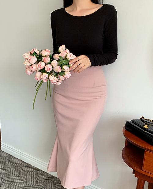 세이렌 입술넥 T