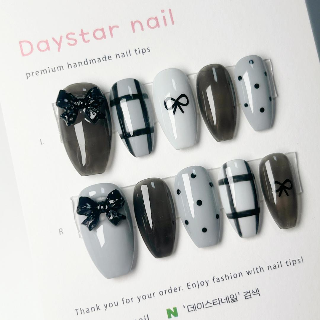 데이스타네일 블루블랙 못참지 수제네일팁