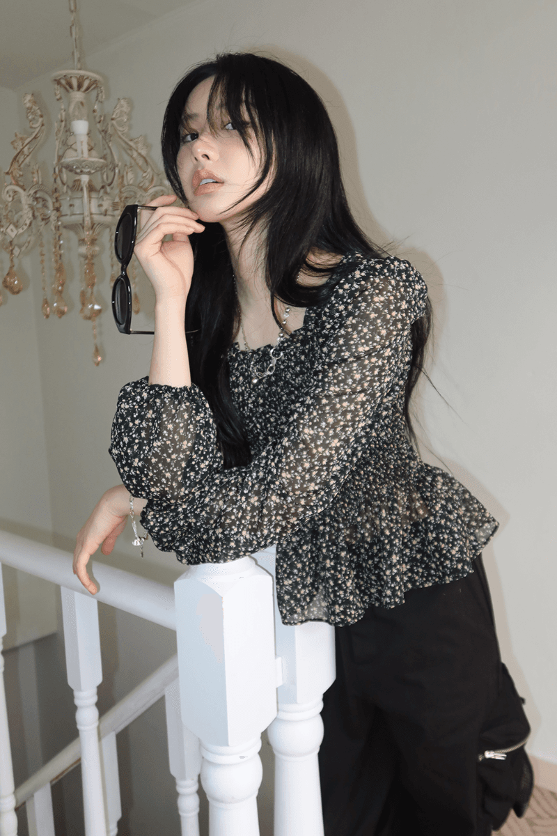 데이지 쉬폰 스모크 블라우스