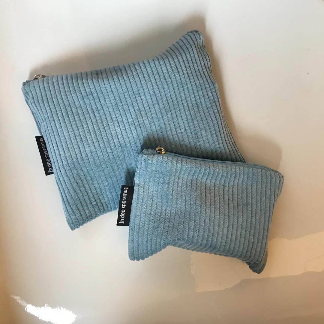 하늘 파우치(Sky blue pouch)
