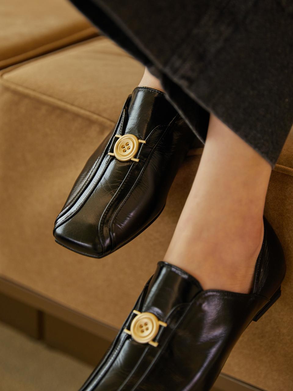 Coat loafer  (Black)