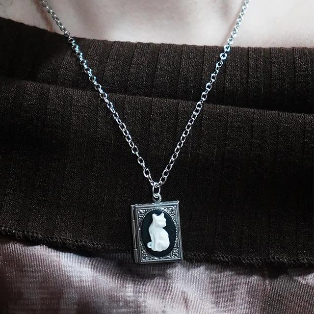 ネックレス・ペンダント [Kashiko] Kashiko x SENTIMENTS 5 Orchid Necklace 카시코 x 센티멍 슬라이드 오키드 네클리스 | Kashiko | KREAM