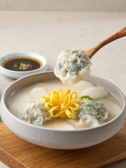 다우랑 고기교자만두 🥬국물 요리에 퐁당 넣으면 제격!