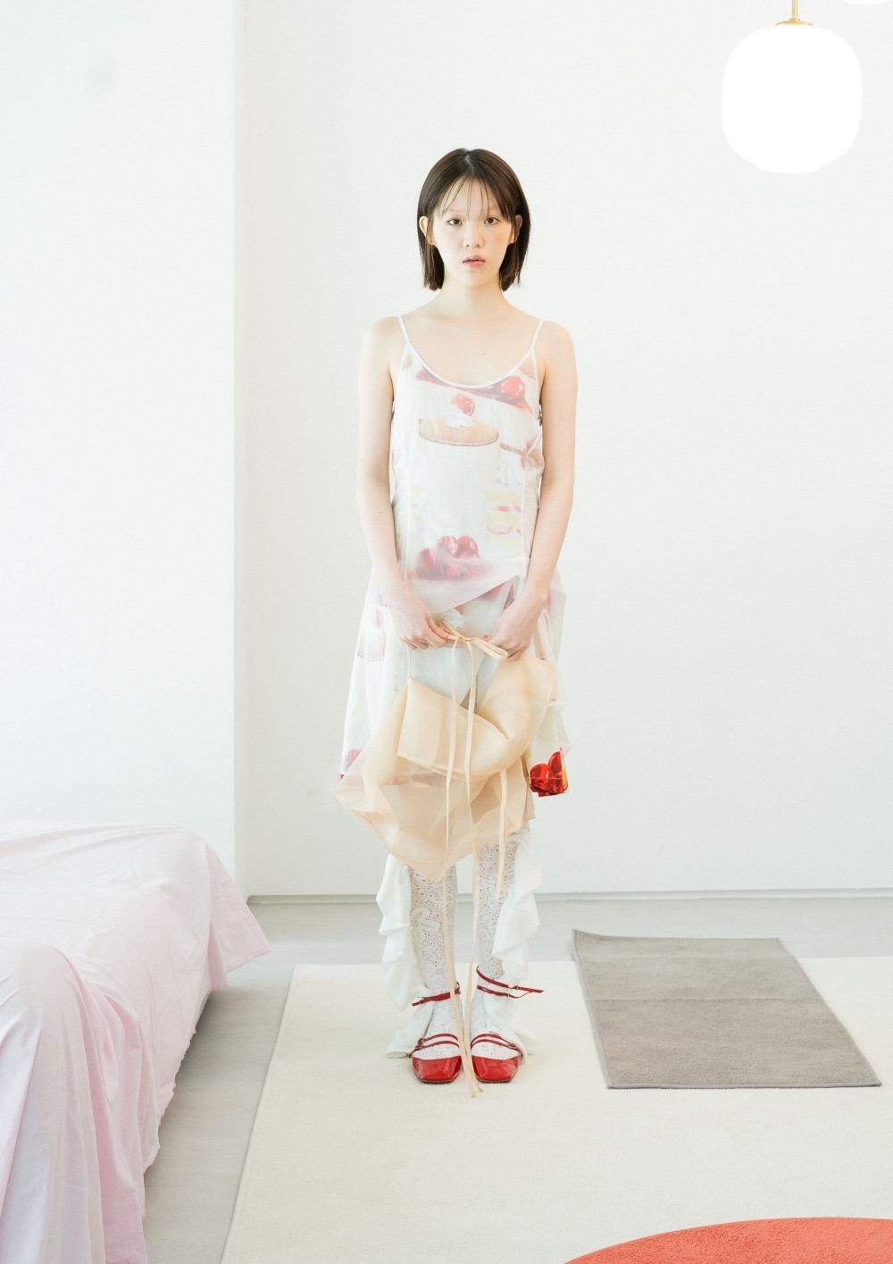 (4.29배송) LAYERED PRINT SLIP DRESS