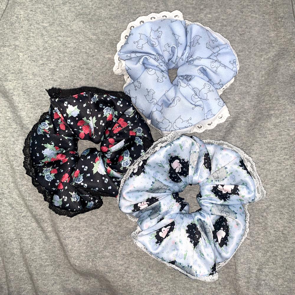 Heart picnic frill scrunchie (프릴스크런치)
