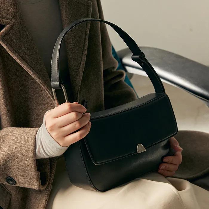 에리크 커브 블랙