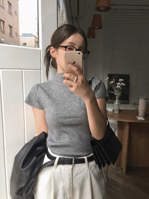 블랙모니카 [단독✨팔뚝커버] 울 소프트 베이직 캡소매 레이어드 이너 반목 반팔니트 (하객룩)