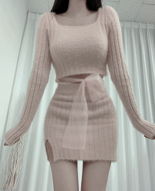 (특가)황금핏! 연말룩💕 앙고라 리본 니트 투피스 스트랩