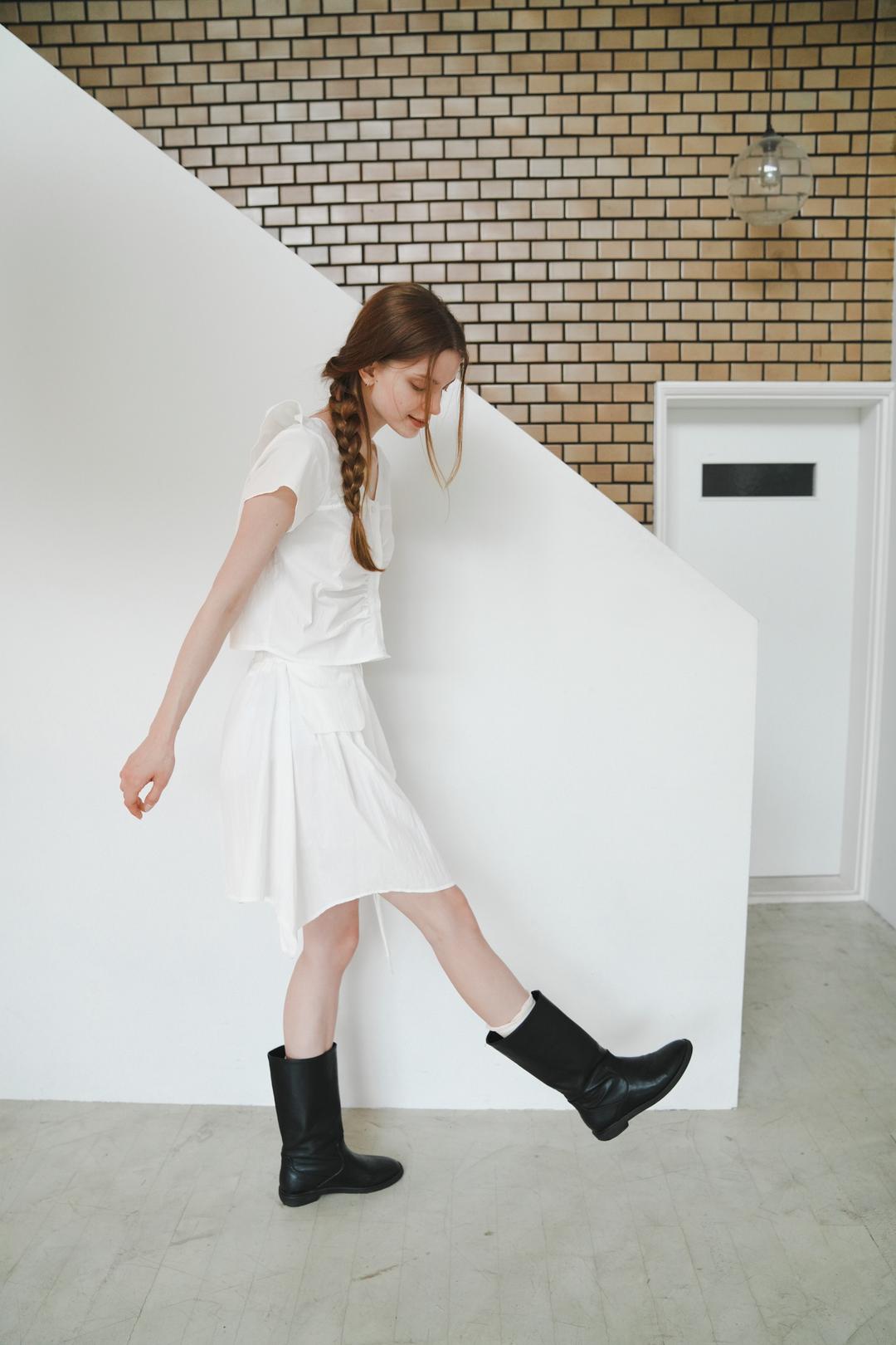 White colongne skirt
