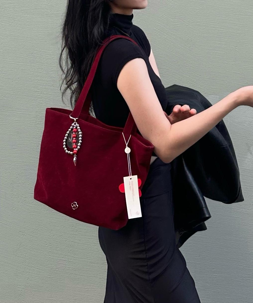 히어리 버드 스웨이드 드로우 스트링 백_와인