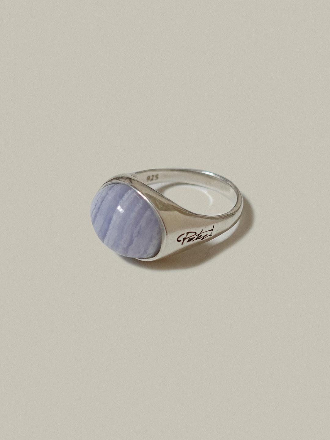 Bonbon Ring Blue lace chalcedony