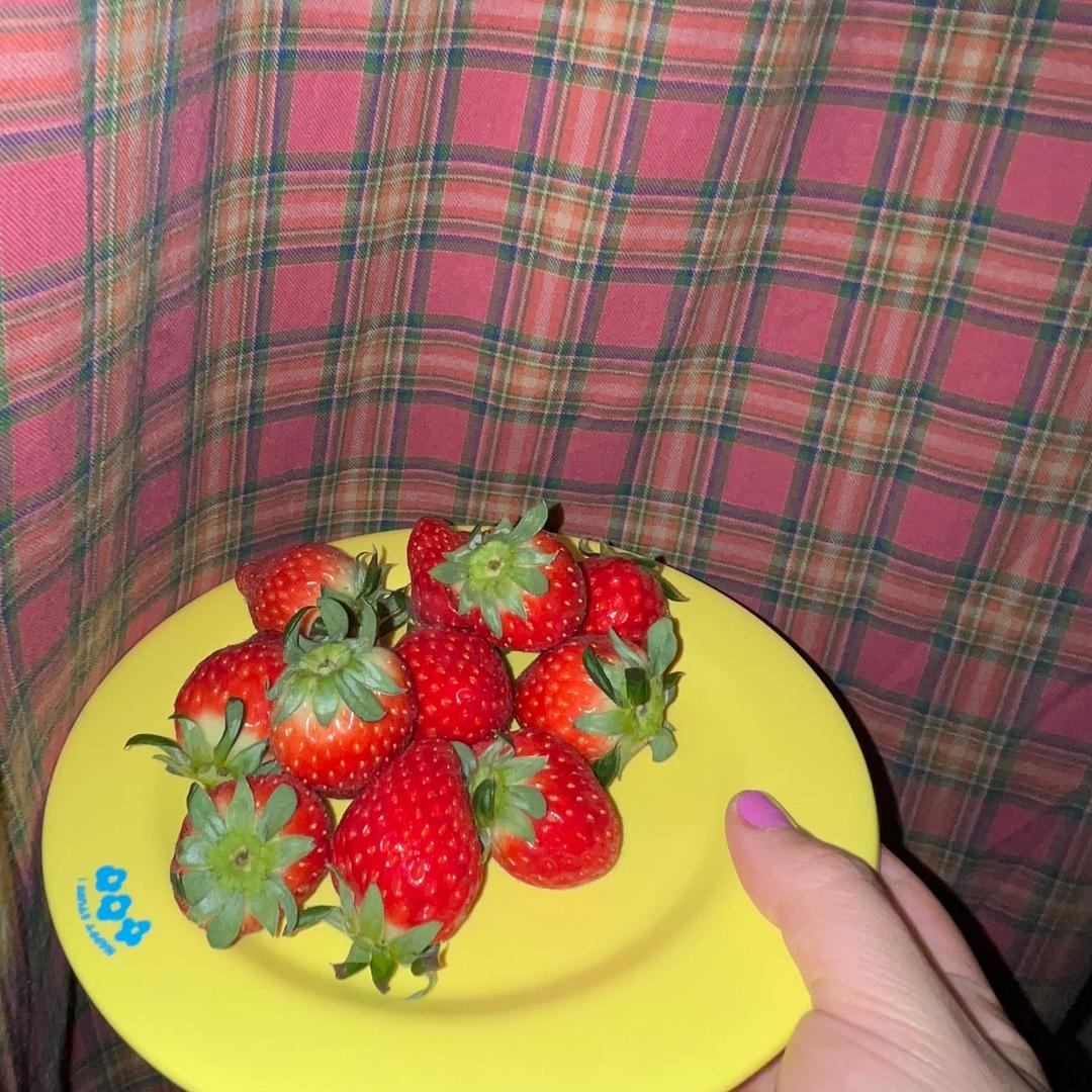 내겐 너무 가벼운 접시 (smile yellow)