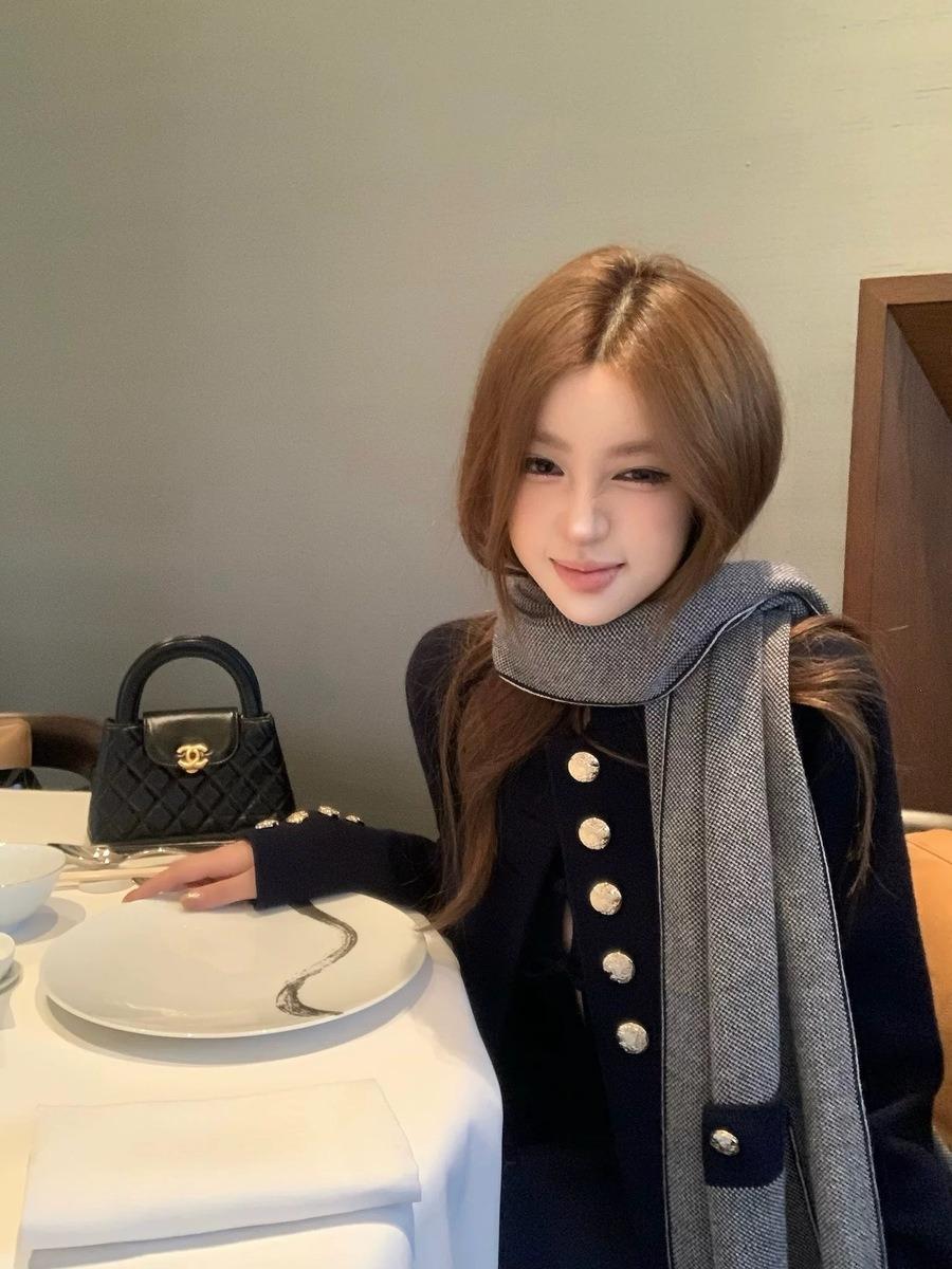 엘시네스 코지 골드 버클 울 머플러