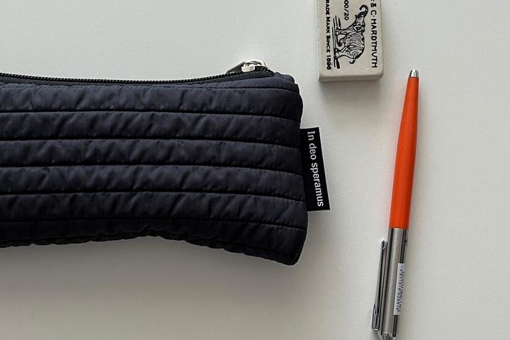 패딩 차콜 필통(Padding charcoal pencil case)
