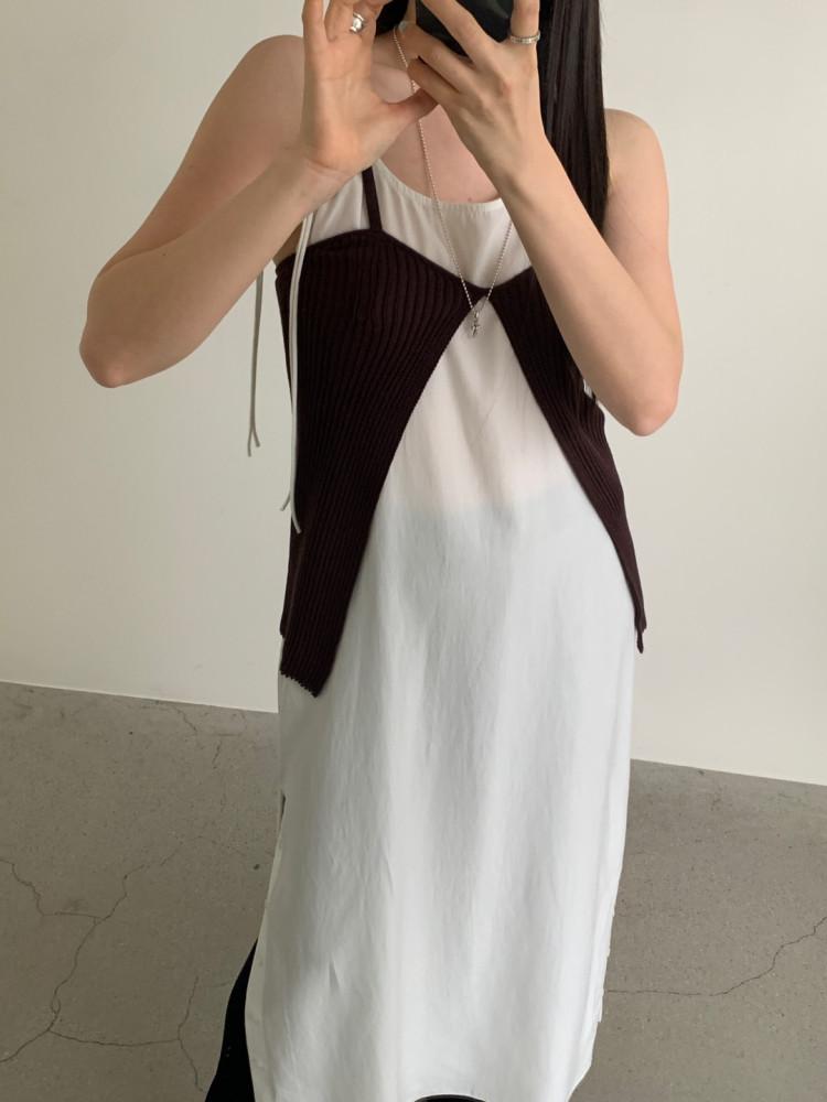 [블랙,카키당일] 러브유쏘머치 프렌치 나시 트임 니트