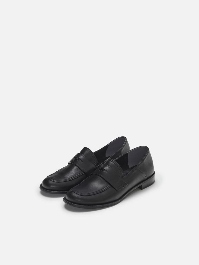ROH SEOUL - Soffy penny loafer Black