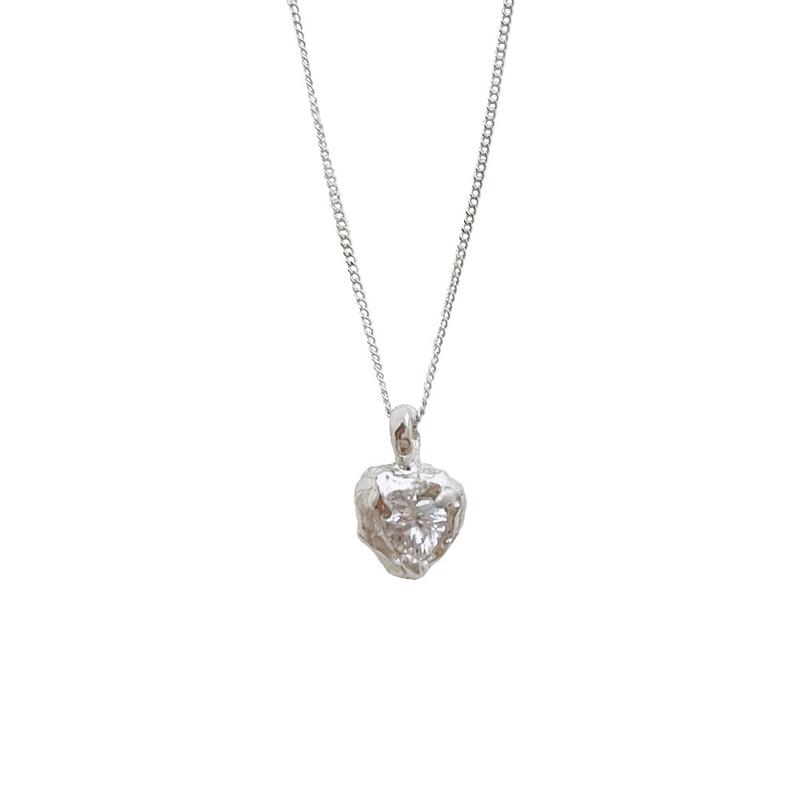 Beyoujin necklace