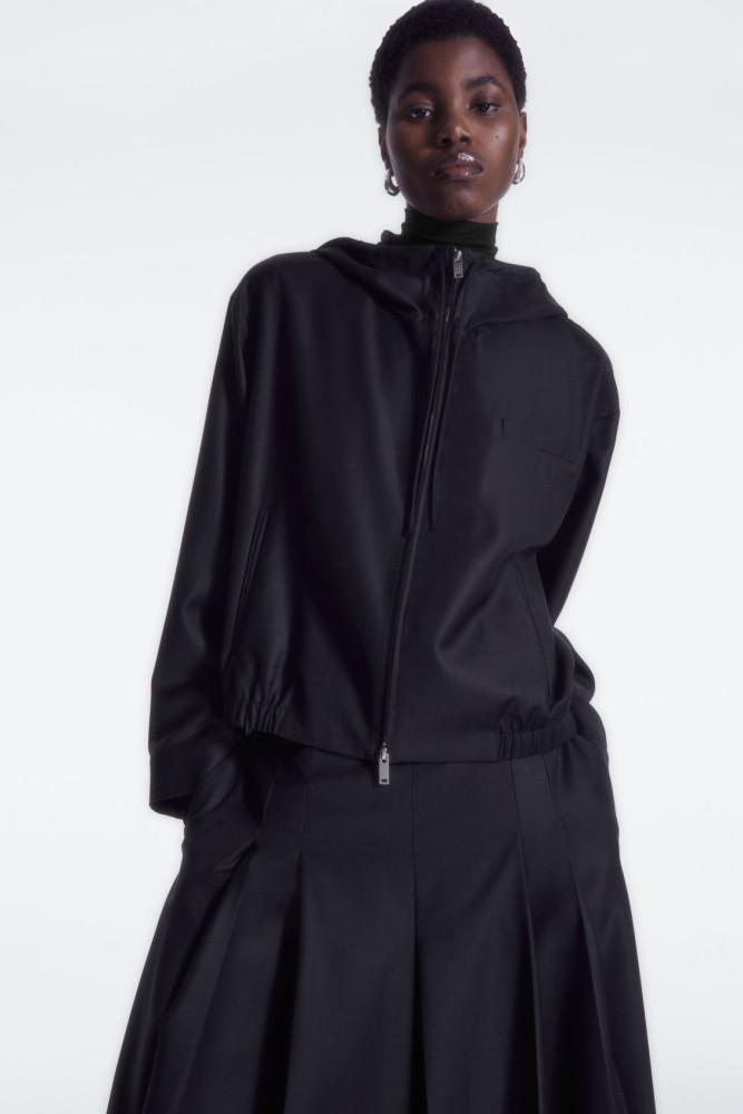 COS 코스 테일러드 울 후디드 재킷 네이비색상 1215808002