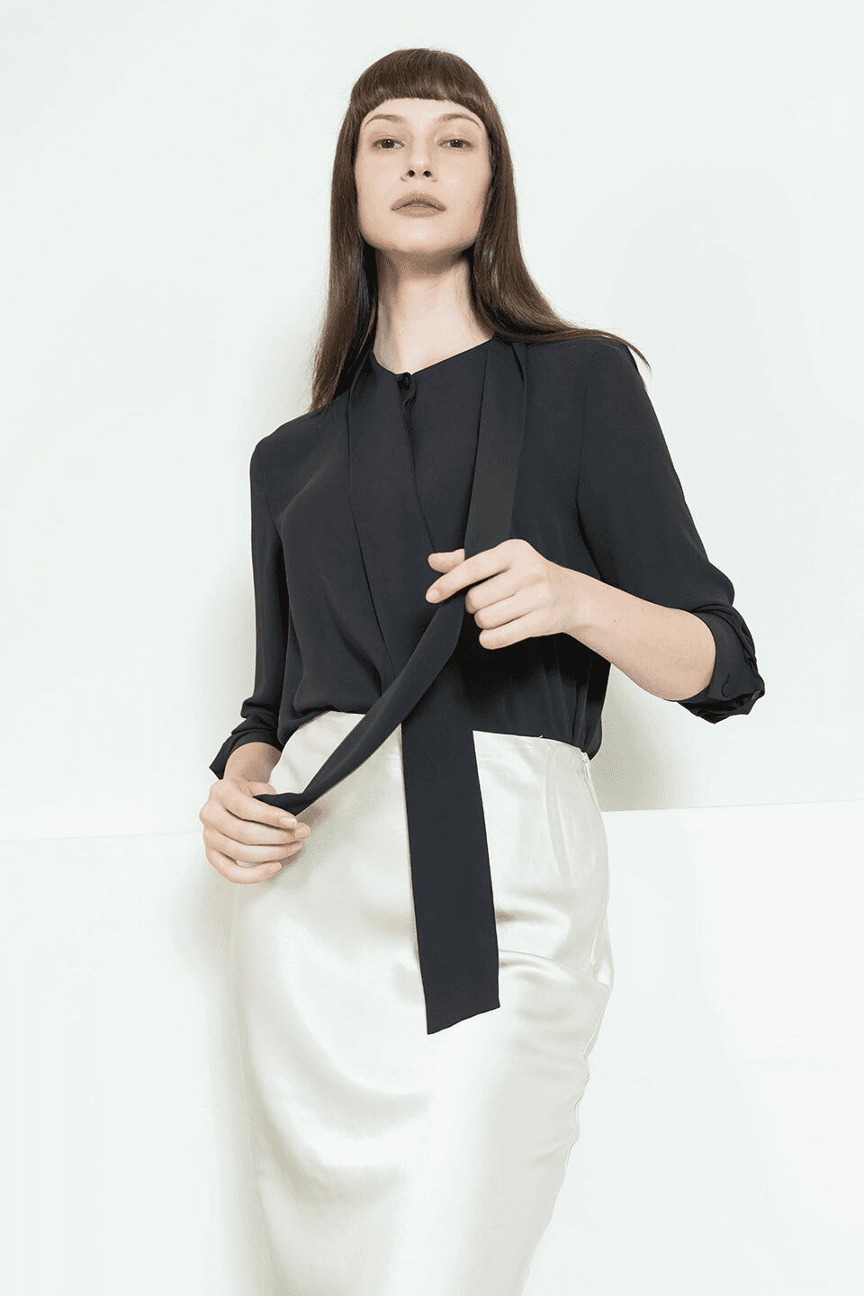 Unbalanced muffler blouse - black