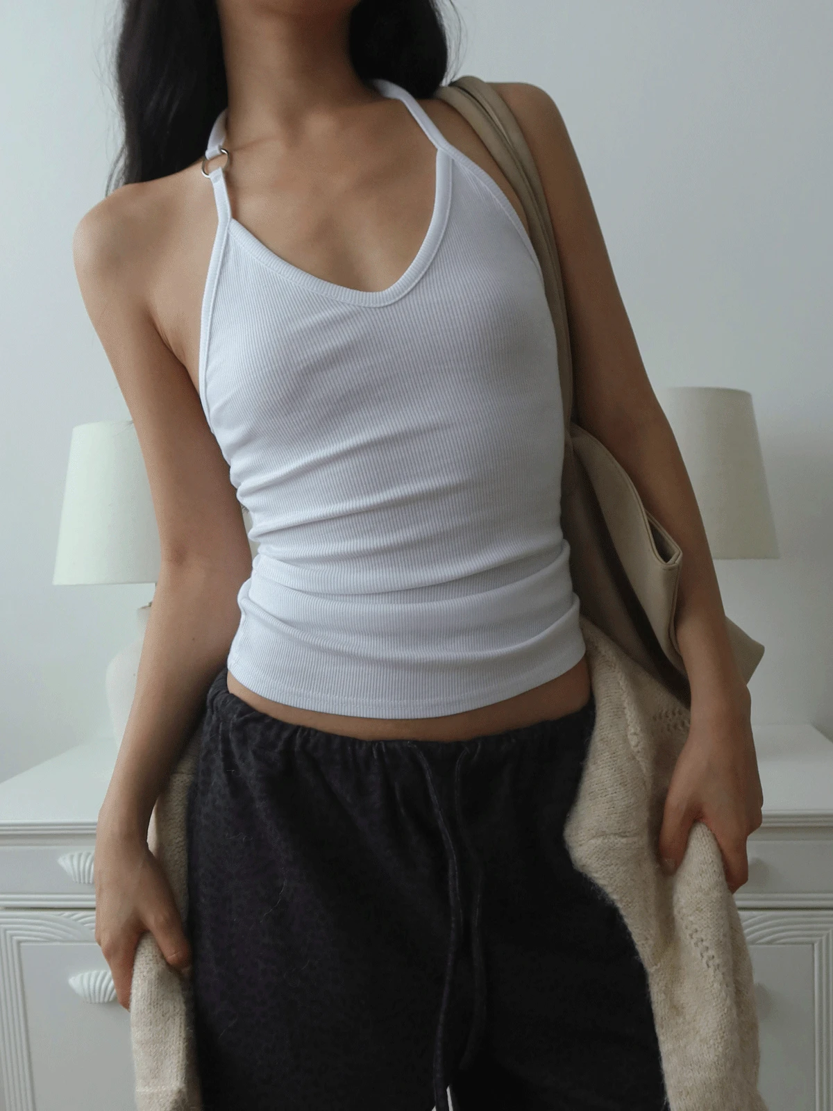 RING HALTER SLEEVELESS