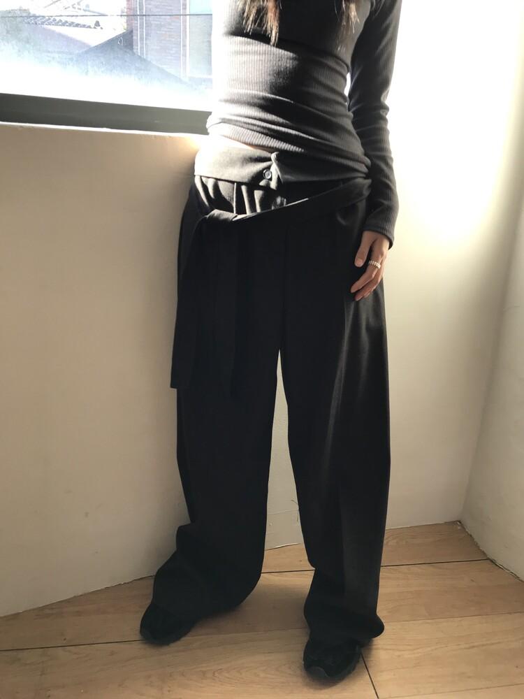 튜프티 fold strap slacks